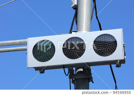 State-of-the-art traffic light green light State-of-the-art traffic light green light 94598950
