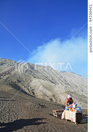 婆羅摩山,印度尼西亞爪哇的聖山 婆羅摩山,印度尼西亞爪哇的聖山 94599401