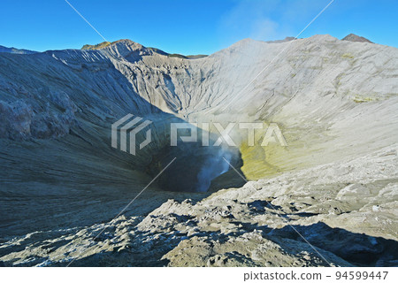 婆羅摩山，印度尼西亞爪哇的聖山 94599447