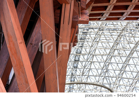 Scenery of Kanazawa Station in sunny weather Scenery of Kanazawa Station in sunny weather 94600254