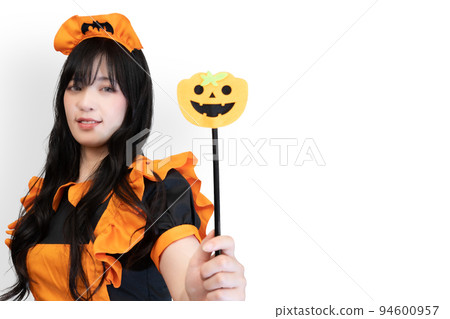 萬聖節南瓜裙的女人 94600957