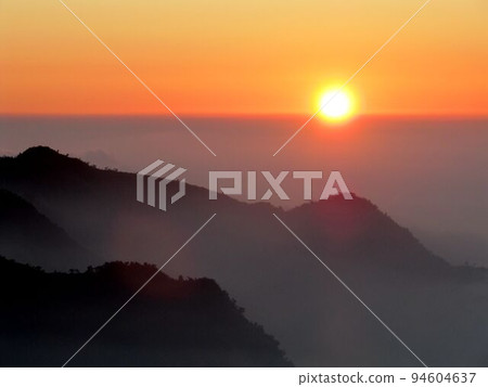 阿里山、新中浩郎 94604637