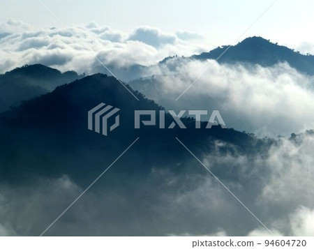 阿里山、新中浩郎 94604720