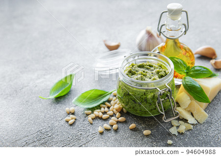Green basil pesto Green basil pesto 94604988