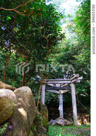 蠶神社(木島神社)的三柱牌坊 蠶神社(木島神社)的三柱牌坊 94605590