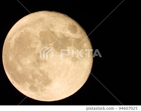 Moon  94607025
