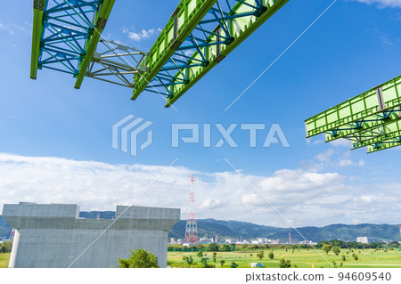 大阪府新名神高速公路淀川東高架橋建設 94609540