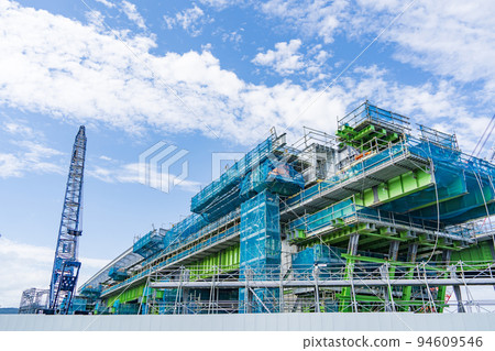 大阪府新名神高速公路淀川東高架橋建設 94609546