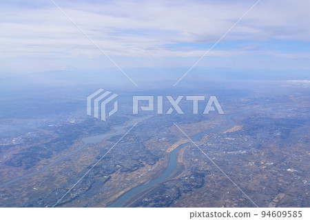 Aerial view of Lake Teganuma and Tone River in winter 94609585