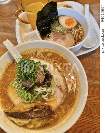 Liver ramen and children's ramen from popular shops in Sapporo, Hokkaido 94613694