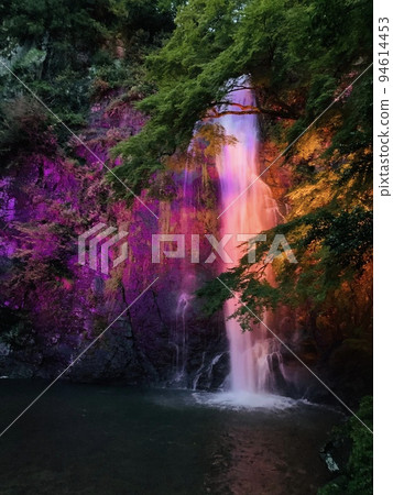 waterfall pink light up 94614453