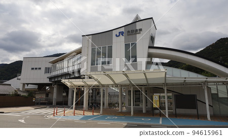 South exit of JR Onoura Station in Hatsukaichi City, Hiroshima Prefecture South exit of JR Onoura Station in Hatsukaichi City, Hiroshima Prefecture 94615961