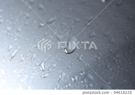 雨滴 水滴 雨水 天氣 一滴水 水分 水滴 水 雨季 降雨 雨滴天氣 94618228