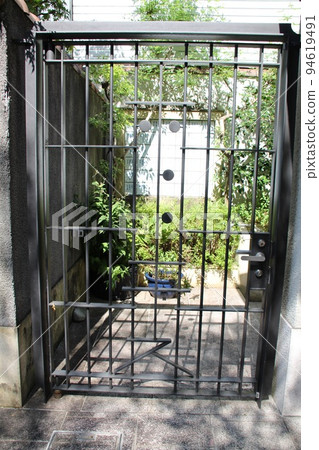 Kyoshi Memorial Literature Museum Iron Gate Hototogisu (Ashiya City, Hyogo Prefecture) Kyoshi Memorial Literature Museum Iron Gate Hototogisu (Ashiya City, Hyogo Prefecture) 94619491