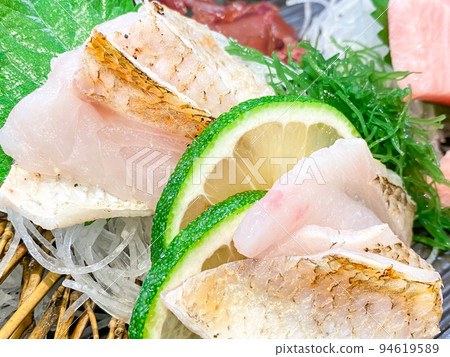 Fatty nodoguro sashimi 94619589