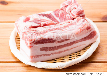 Pork belly block meat 94622348