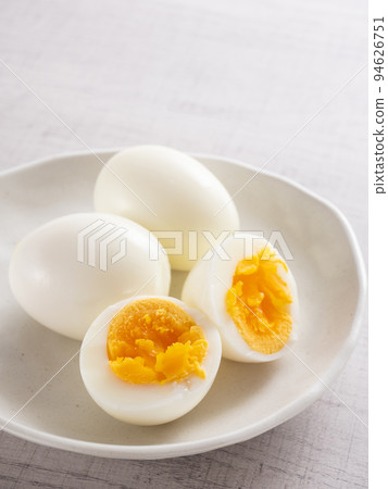 一個煮雞蛋 94626751