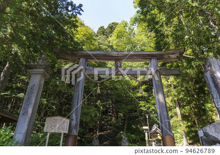 Togakushi Shrine Hokosha Torii,背景是石階/長野縣長野市 Togakushi Shrine Hokosha Torii,背景是石階/長野縣長野市 94626789