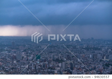 “東京”游擊隊大雨逼近，氣氛不穩定 94630557
