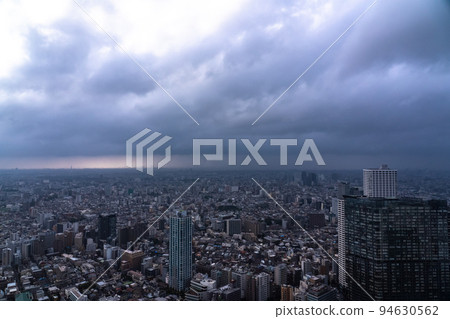 "Tokyo" Guerrilla heavy rain approaching in front of you, unstable atmosphere "Tokyo" Guerrilla heavy rain approaching in front of you, unstable atmosphere 94630562