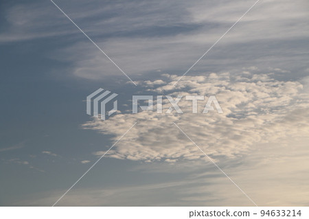 Autumn blue sky and white clouds Autumn blue sky and white clouds 94633214