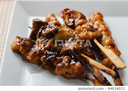 Assorted grilled chicken (tare-yaki) 94634012
