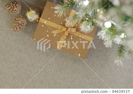 Christmas tree and ornaments Christmas tree and ornaments 94639537