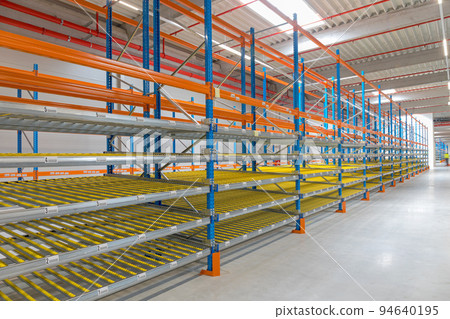 Empty Long Gravity Flow Empty Long Gravity Flow 94640195