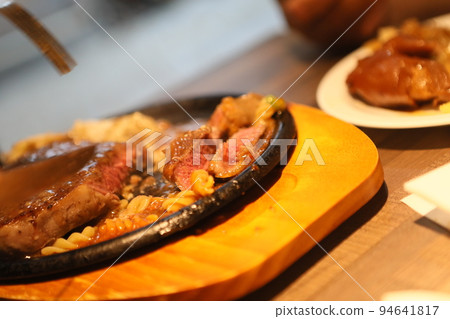 台式牛排 94641817