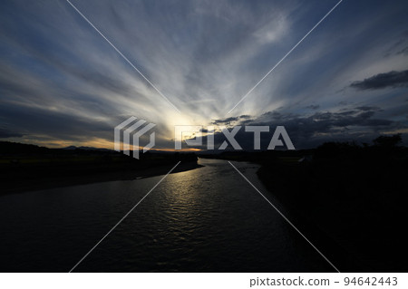Flowing cloud Flowing cloud 94642443