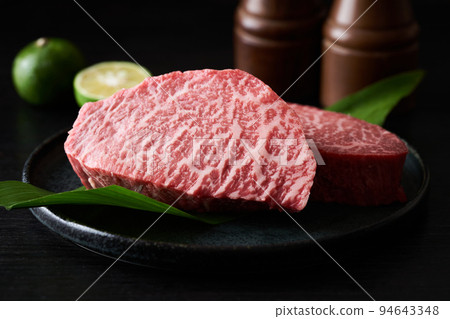 Domestic Wagyu Beef Thick-sliced Thigh Steak 94643348