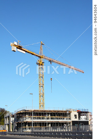 construction crane 94643604