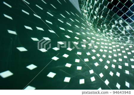 Disco ball with illumination 94643948