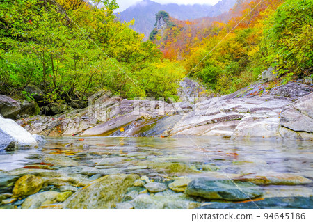 湯澤瀑布盆地 94645186