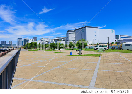 東京都江東區豐洲的豐洲古魯裡公園和豐洲市場 東京都江東區豐洲的豐洲古魯裡公園和豐洲市場 94645876