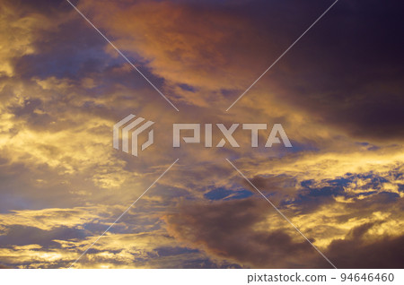 Sunrise seen under the influence of Typhoon No. 14 (Nan Madol) in 2022 Sunrise seen under the influence of Typhoon No. 14 (Nan Madol) in 2022 94646460