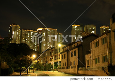 超級月亮，城市夜景，散景 94646669