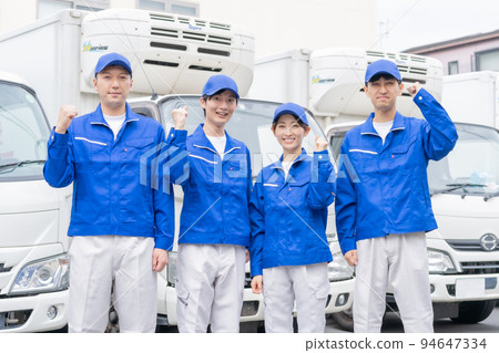 Cheerful team of movers Cheerful team of movers 94647334