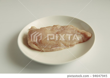 High-protein, low-fat chicken breast meat that is essential for dieting and muscle training High-protein, low-fat chicken breast meat that is essential for dieting and muscle training 94647945