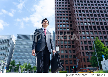 商務商人男性銷售新員工求職 94648341