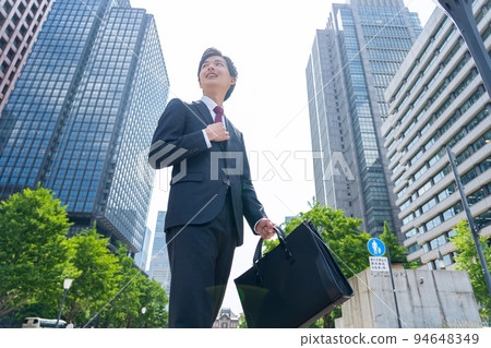 Business businessman male sales new employee job hunting 94648349