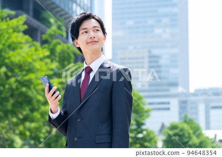 商務商人男性智能手機銷售新員工求職 94648354