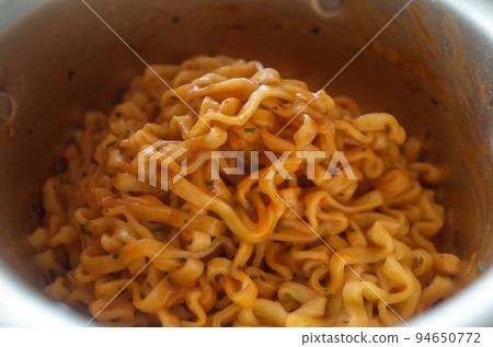 韓式麻辣方便麵 94650772