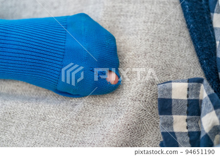 hole in sock 94651190