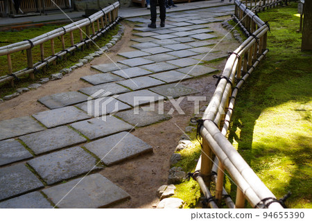 石川縣金澤兼六園的聖泉閣 石川縣金澤兼六園的聖泉閣 94655390