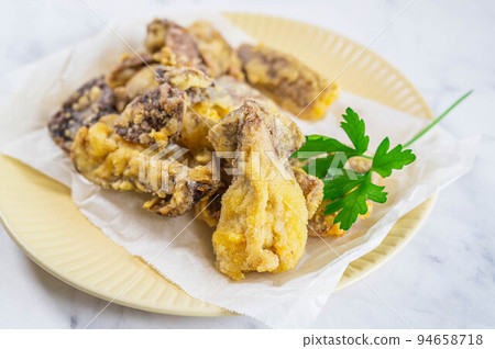 Porcini fritters 94658718
