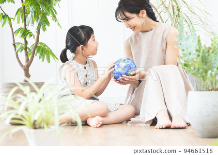 Parent and child SDGs global environment image Parent and child SDGs global environment image 94661518
