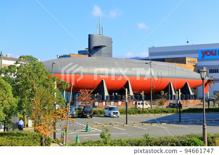 [Hiroshima Prefecture] Autumn Sky Submarine Akishio (Tetsu Whale) 94661747