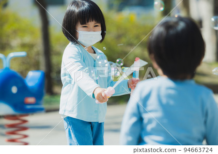 公園兒童面具 公園兒童面具 94663724