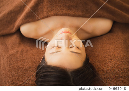 Beauty treatment facial image 94663948